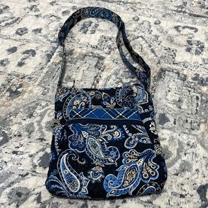 Vera Bradley adjustable shoulder bag. Navy/light blue.